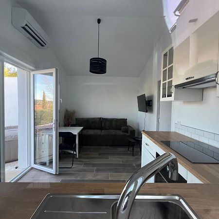 Maison T2 Avec Jaccuzi Wifi Parking Saint-Cyr-sur-Mer Buitenkant foto