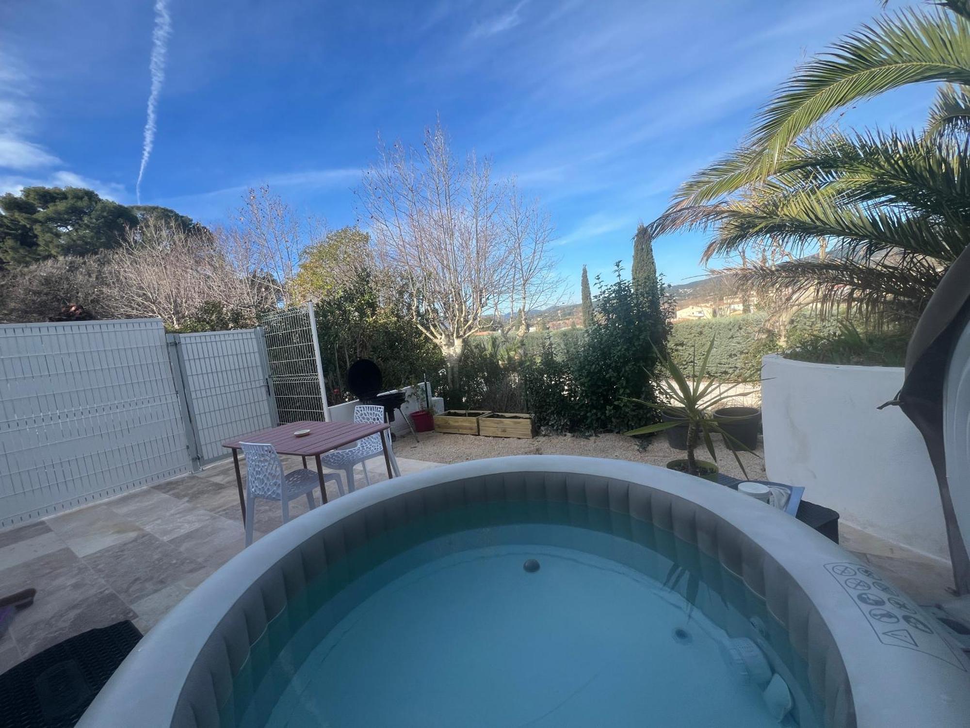 Maison T2 Avec Jaccuzi Wifi Parking Saint-Cyr-sur-Mer Buitenkant foto