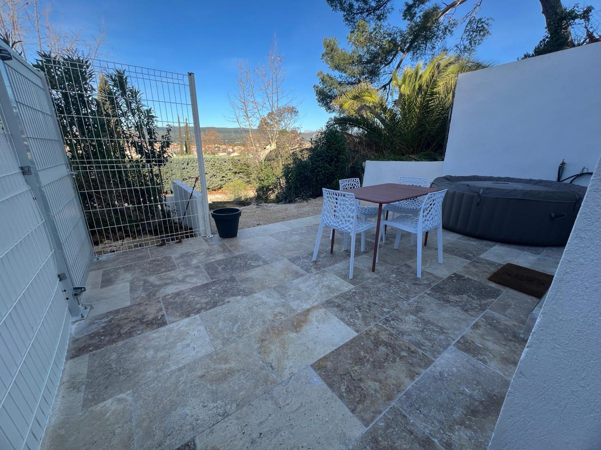 Maison T2 Avec Jaccuzi Wifi Parking Saint-Cyr-sur-Mer Buitenkant foto